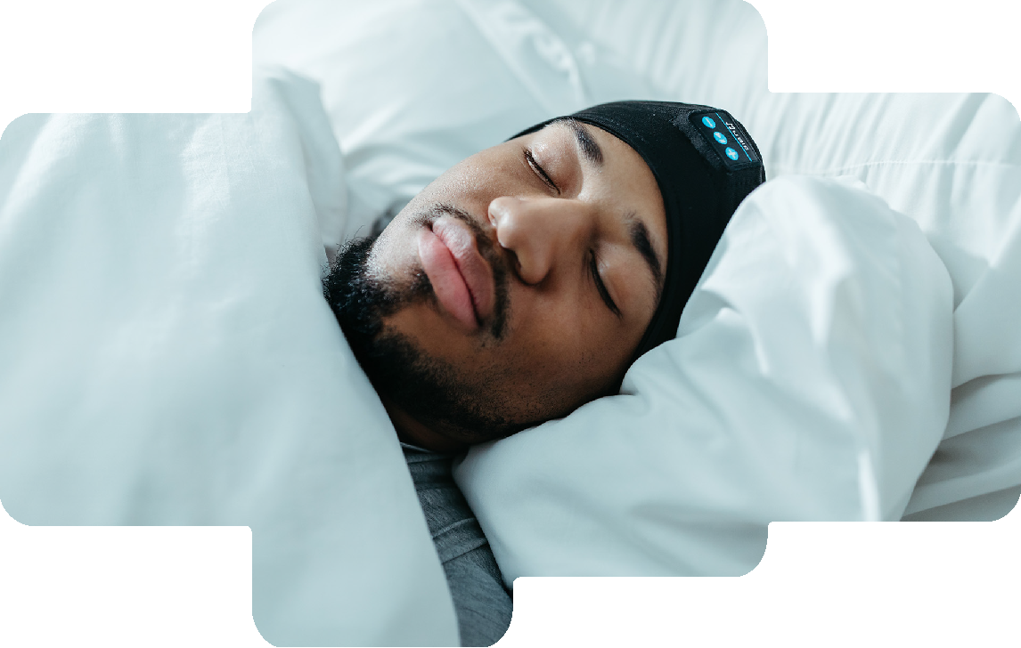 Man sleeping with the myWaves headband